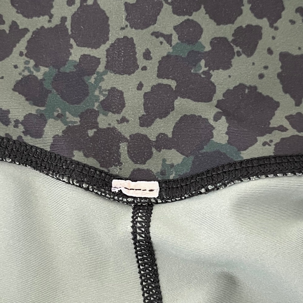 Sage Collective Leopard Print Leggings Small Green Black High Rise - Picture 4 of 6